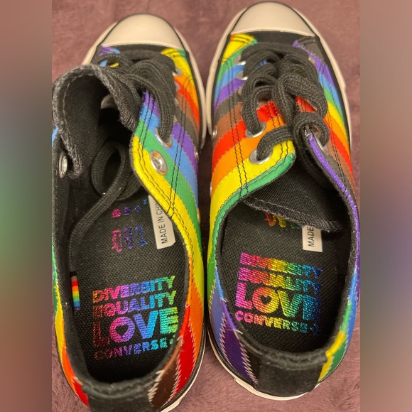 - Converse Unisex Pride Chuck 70 Low Top ,🌈🌈 - Picture 4 of 10